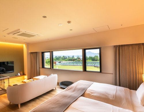 【湖側】ワンちゃんルーム｜西館