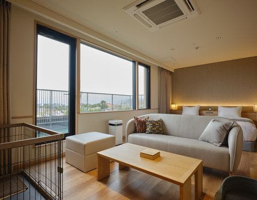 【湖側】ワンちゃんルーム・バルコニー付