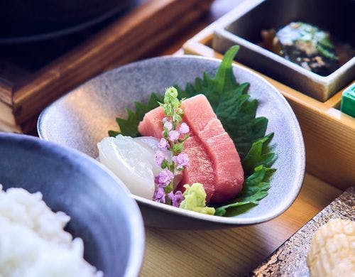 朝食