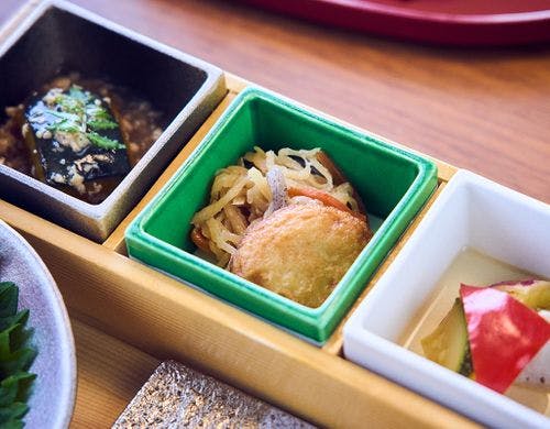 朝食