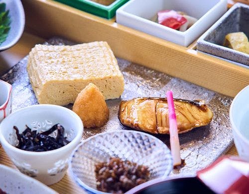 朝食