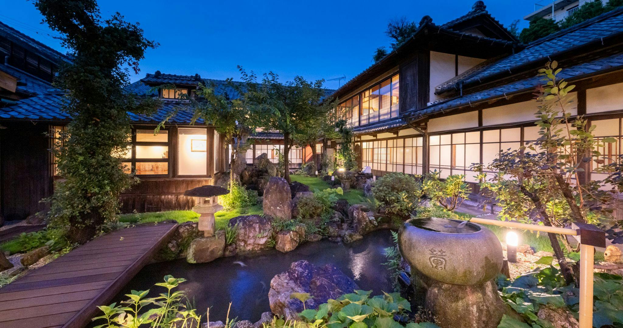 อาคารเสริม Izutsuro - ลานกลาง