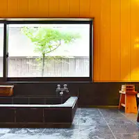 ห้องอาบน้ำรวม (ชายและหญิง)