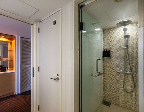 スタンダードツインシャワーブース