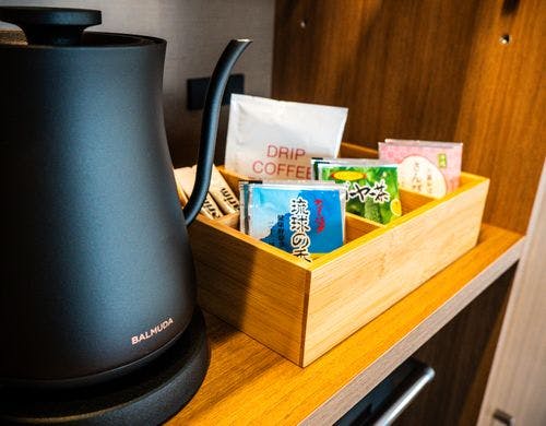 バルミューダ製ケトル、お茶パック