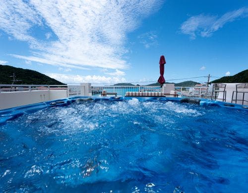屋上テラスのジェットバス