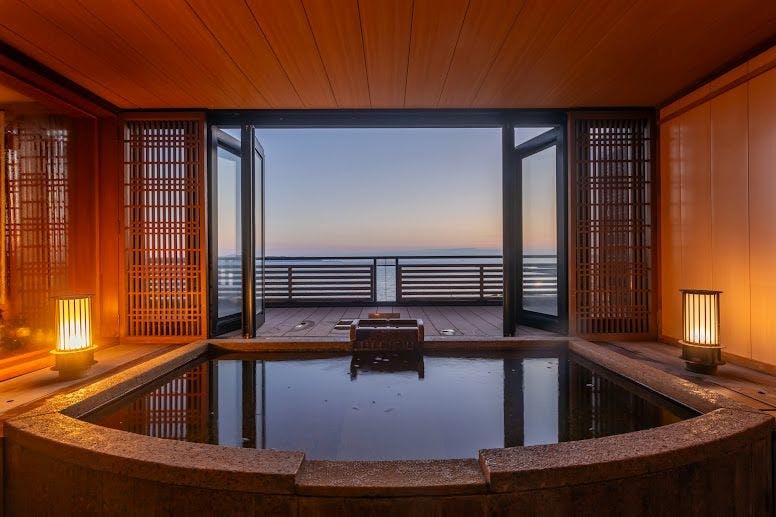 鏡ケ浦温泉rokuza