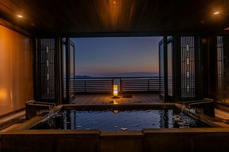 鏡ケ浦温泉rokuza