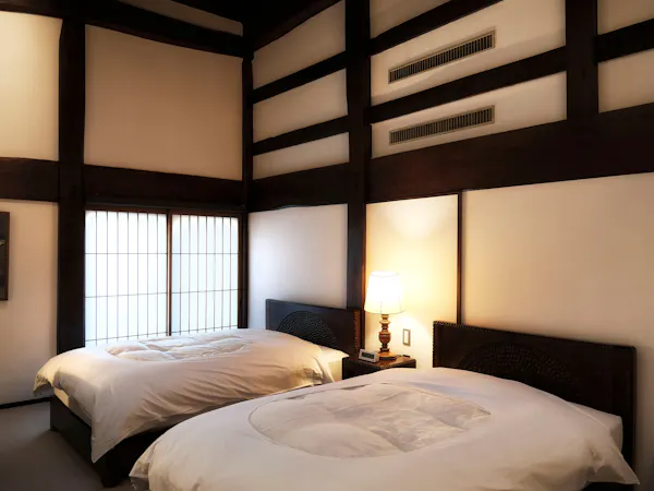 明治の寝室1