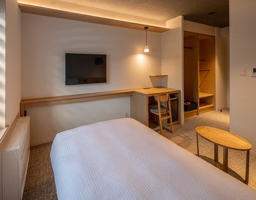 スーペリアダブル｜20平米　定員２名