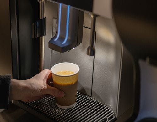 ラウンジ｜ドリンク提供一例：コーヒー