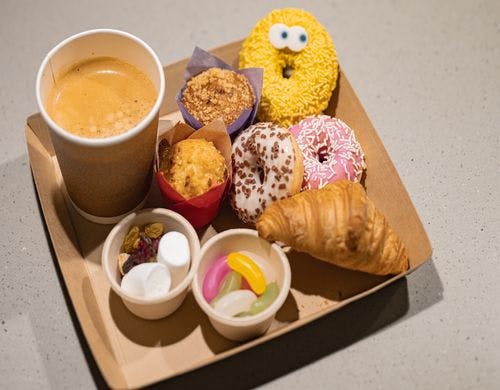 ラウンジ｜フード提供一例：朝