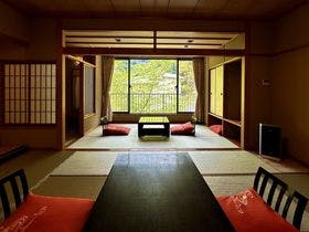 �y�O�d��:�ɉ�E���E�����z�Ԗډ���B��̓� �ΐ�t