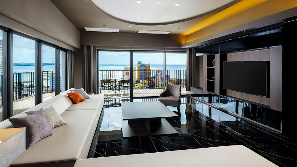 RIHGA Royal Resort Okinawa Chatan