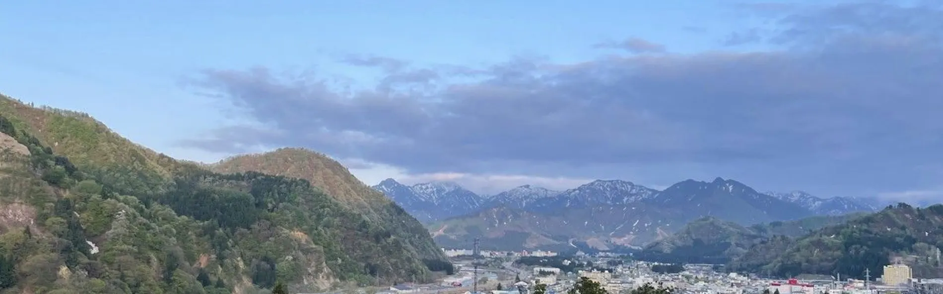 越後湯沢湯元 卵の湯 雪国の宿 高半