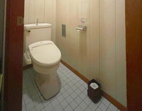 洗浄機能付きトイレ