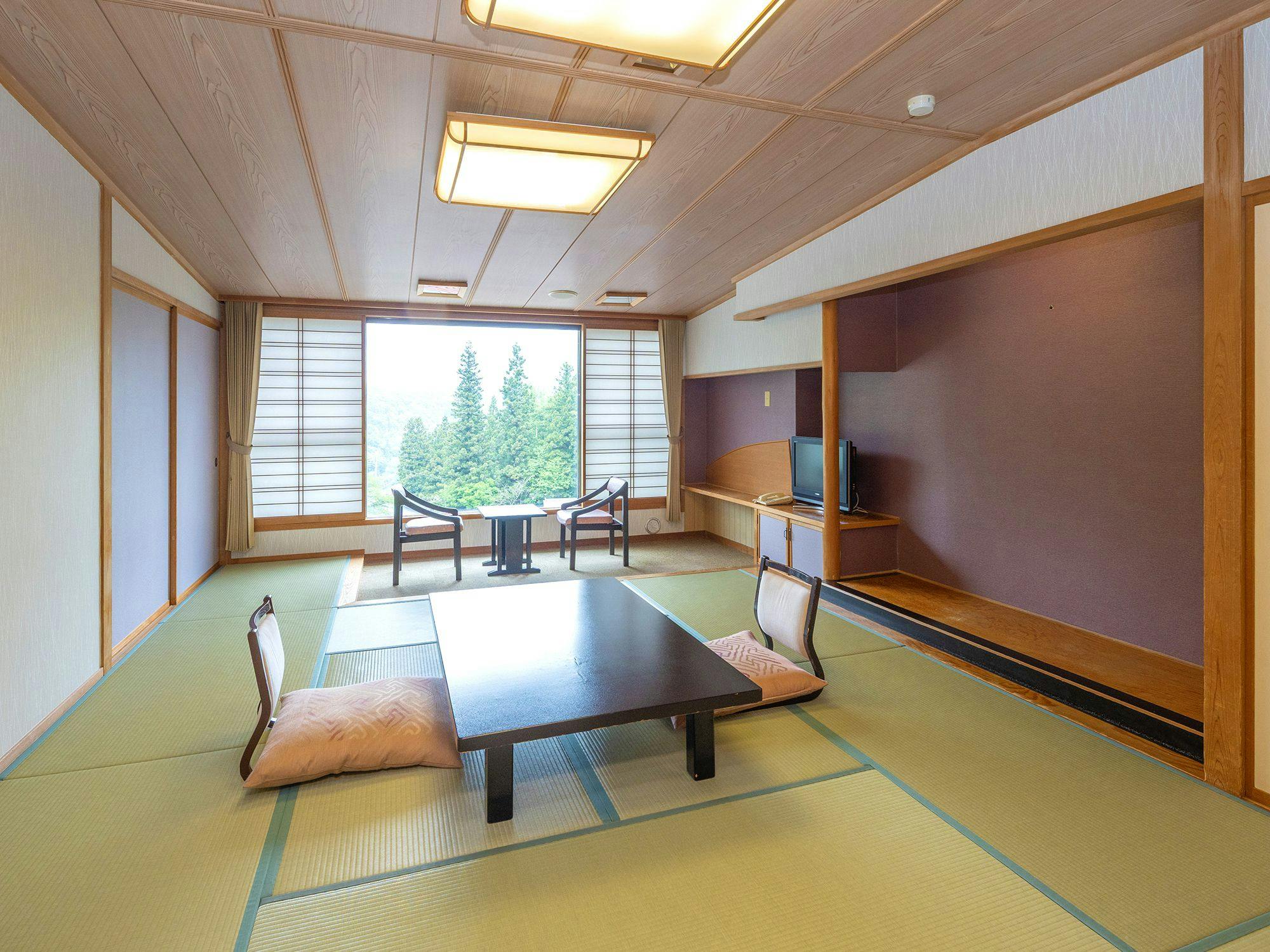 【谷川連峰側】和室