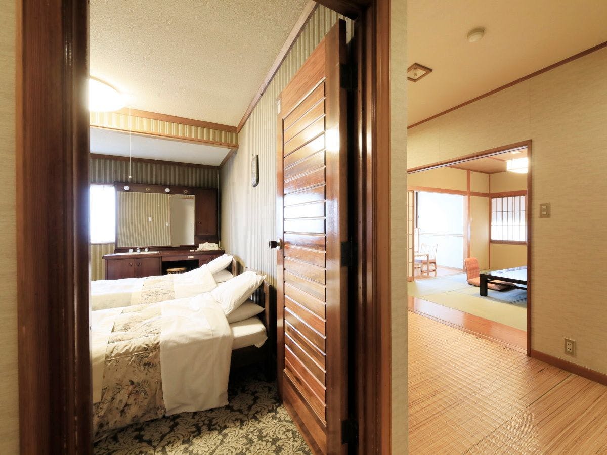 シャトレーゼホテル 旅館 富士野屋