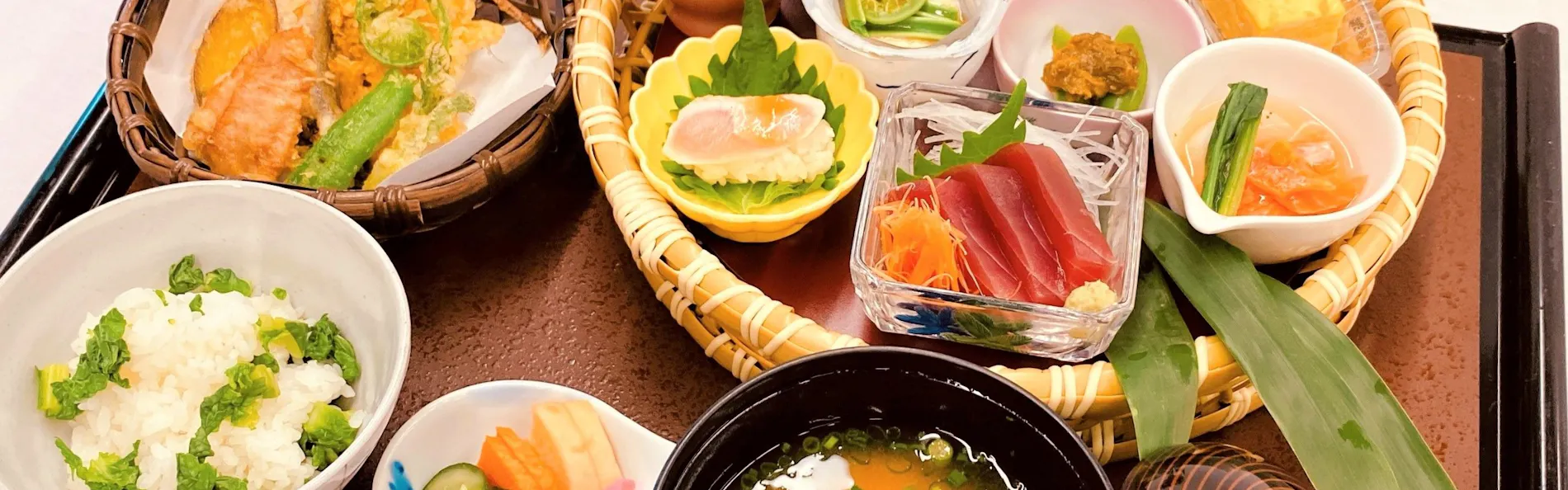 シャトレーゼホテル 旅館 富士野屋