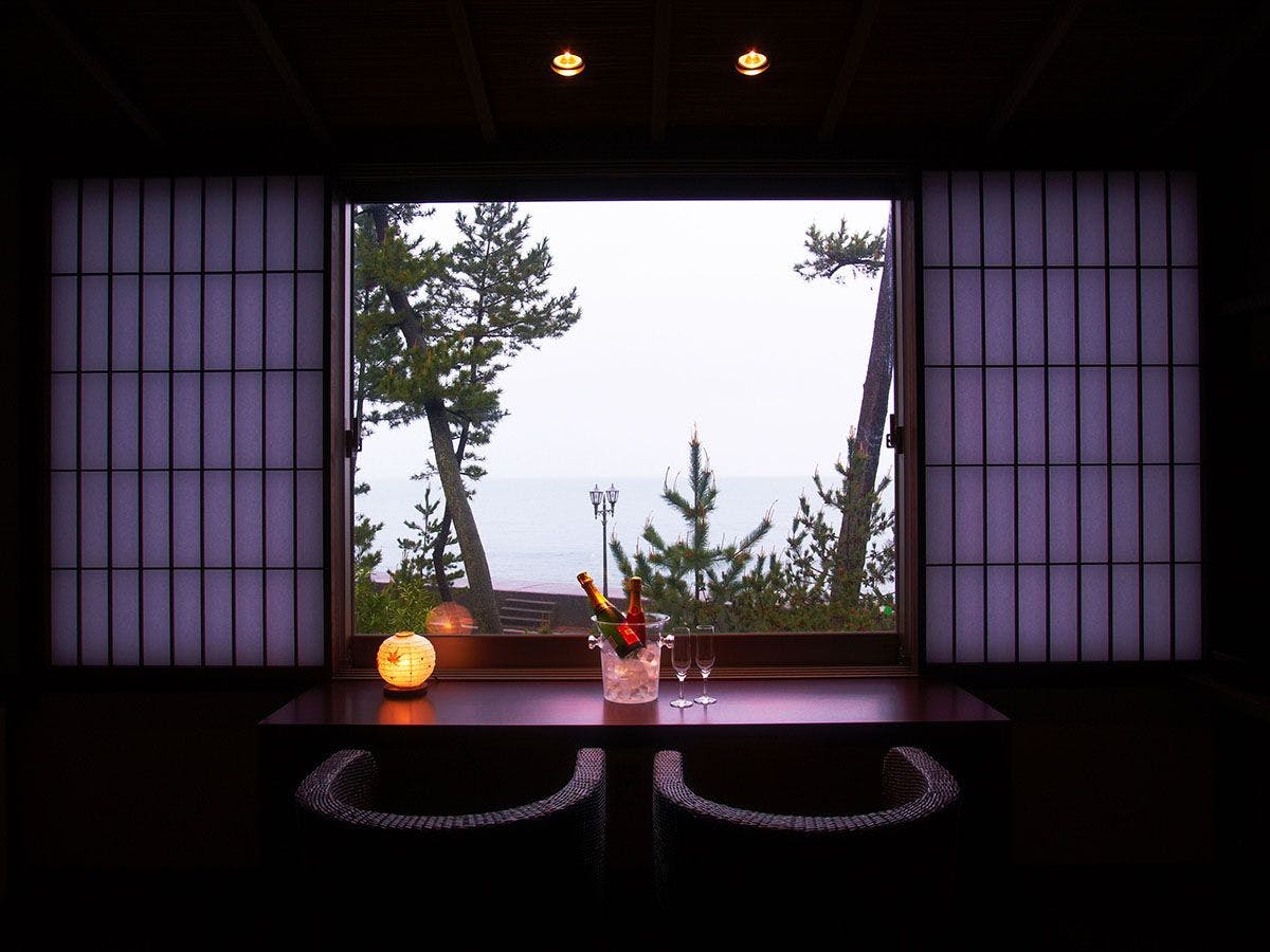 海辺の旅館　浜千代館