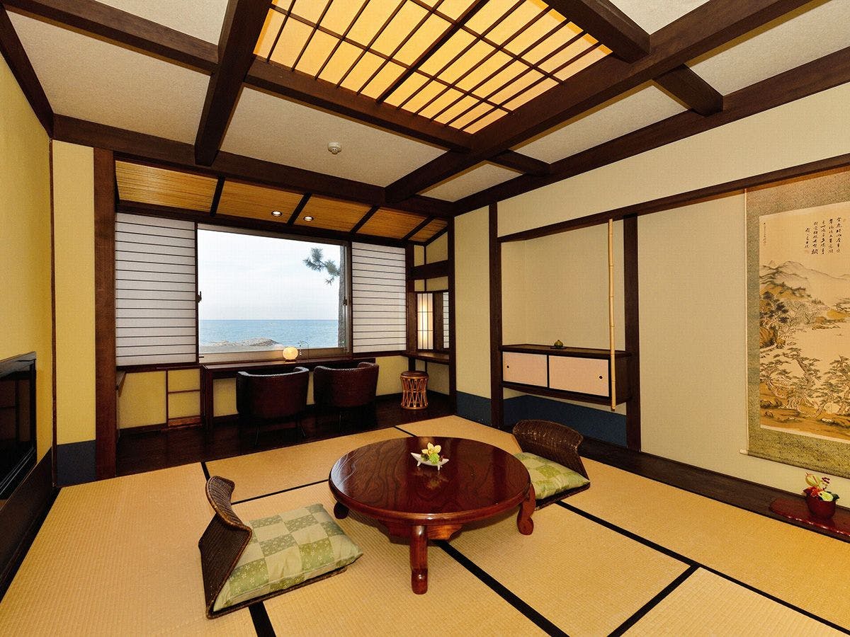 海辺の旅館　浜千代館