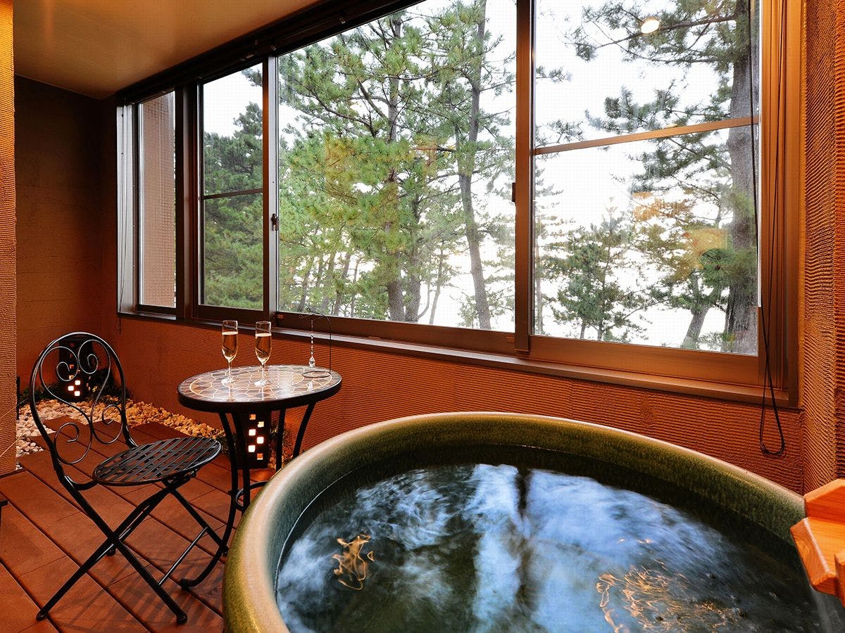 海辺の旅館　浜千代館