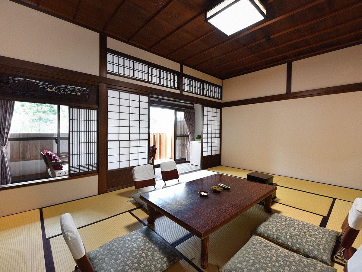 海辺の旅館　浜千代館