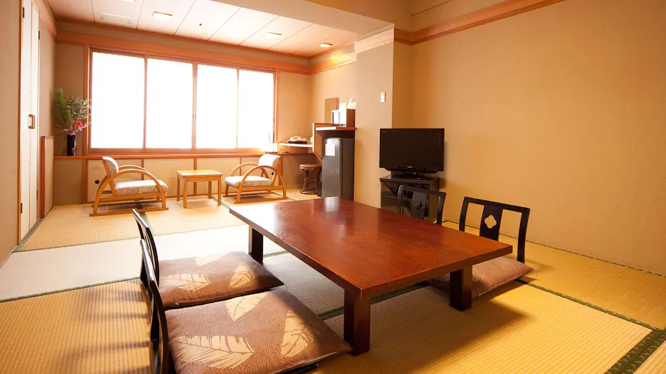Oniyama Hotel: Beppu's Largest Open-Air Bath Accommodation