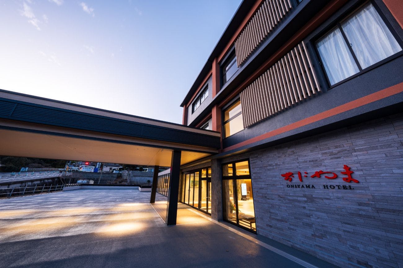 ทางเข้า (ตอนเย็น)