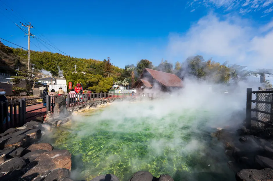 おにやまホテル 源泉 鬼山地獄