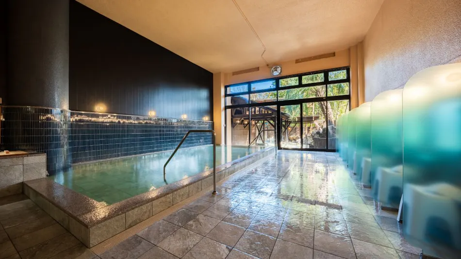 Oniyama Hotel: Beppu's Largest Open-Air Bath Accommodation