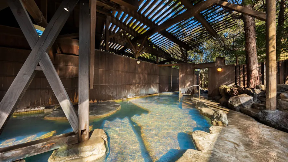 Oniyama Hotel: Beppu's Largest Open-Air Bath Accommodation