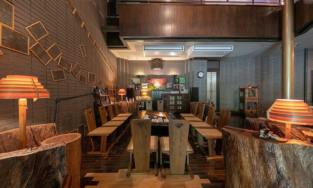 【フロント・ロビー】