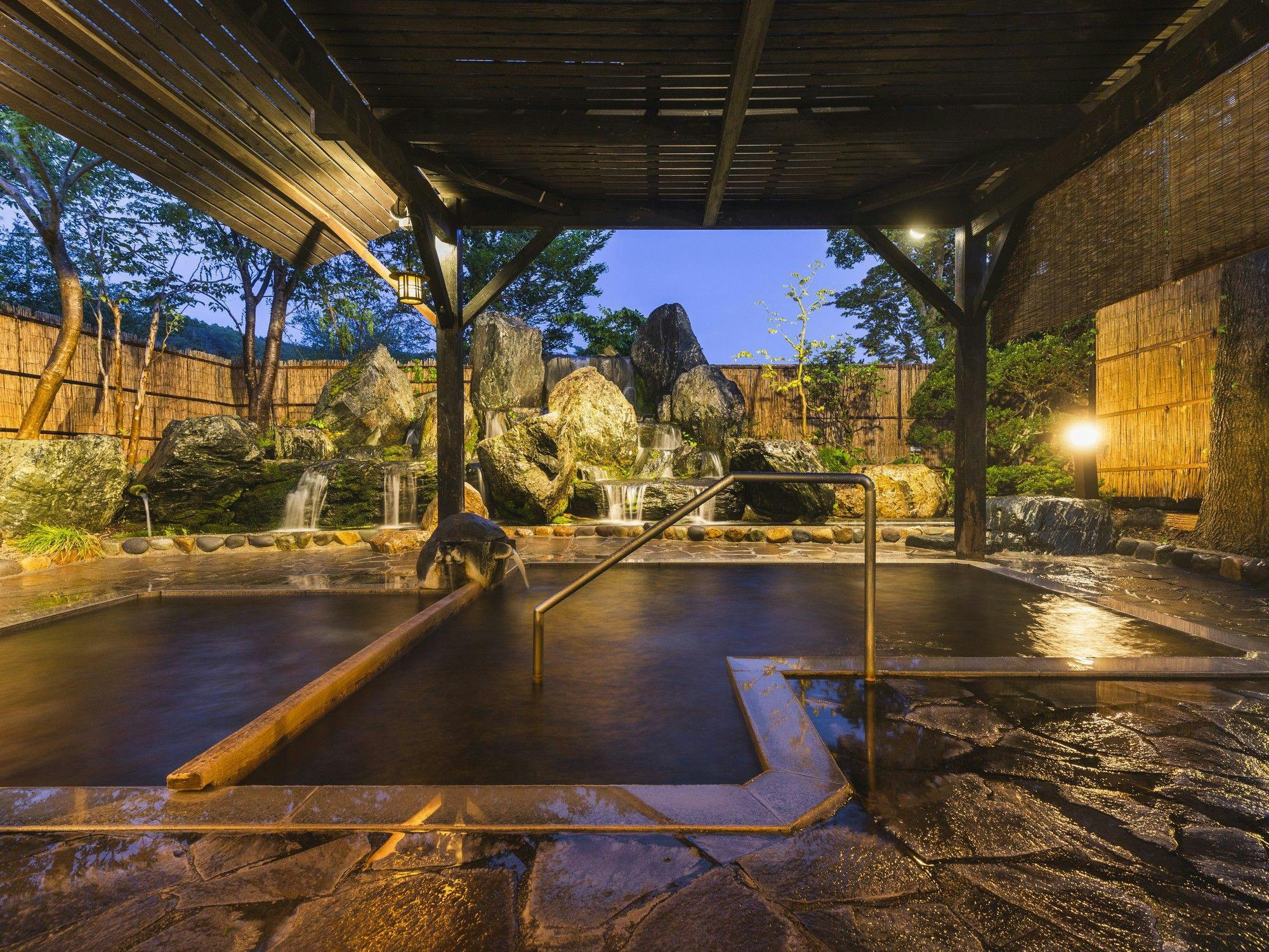 【เซเซรากิ】น้ำพุร้อนธรรมชาติ 100% พร้อมวิวชมน้ำตก.