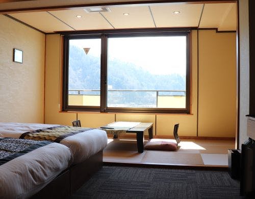 リニューアル客室　和洋室　ツイン+約7.5畳