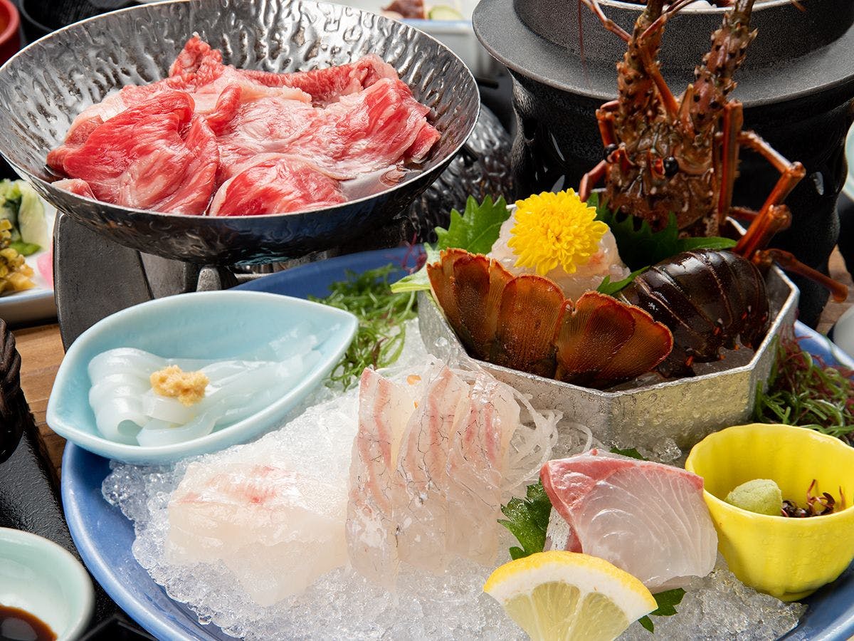 【เซ็ตอาหารหรู】หม้อไฟเนื้อมัตสึซากะและกุ้งอิเสะ