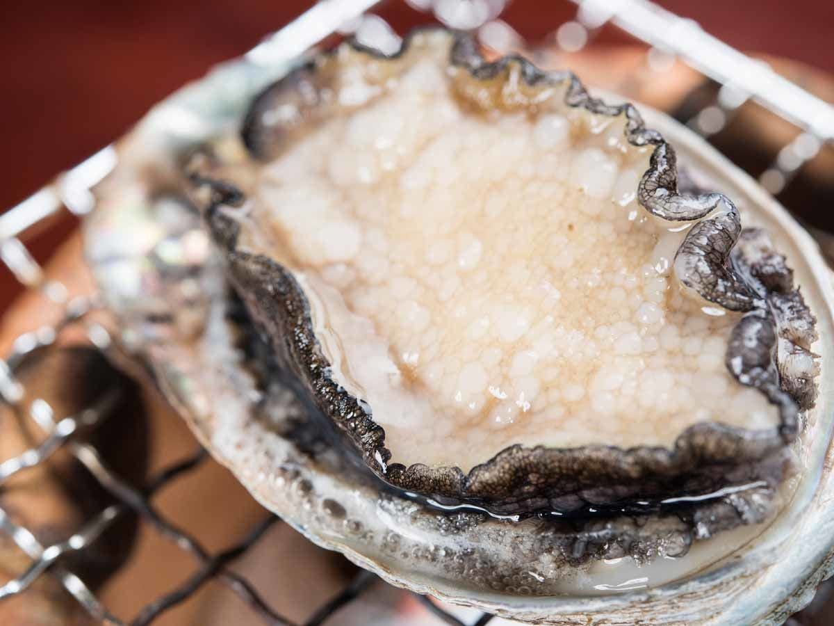 *DXプランの夕食限定【鮑の踊り焼き】