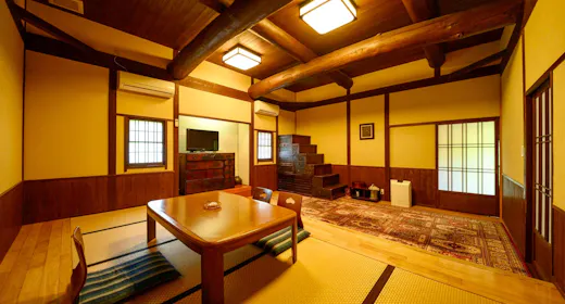 【一戸建て】露天付離れ(16畳)/ひまわり