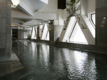 定山渓温泉でバスで送迎してくれる宿はありますか?