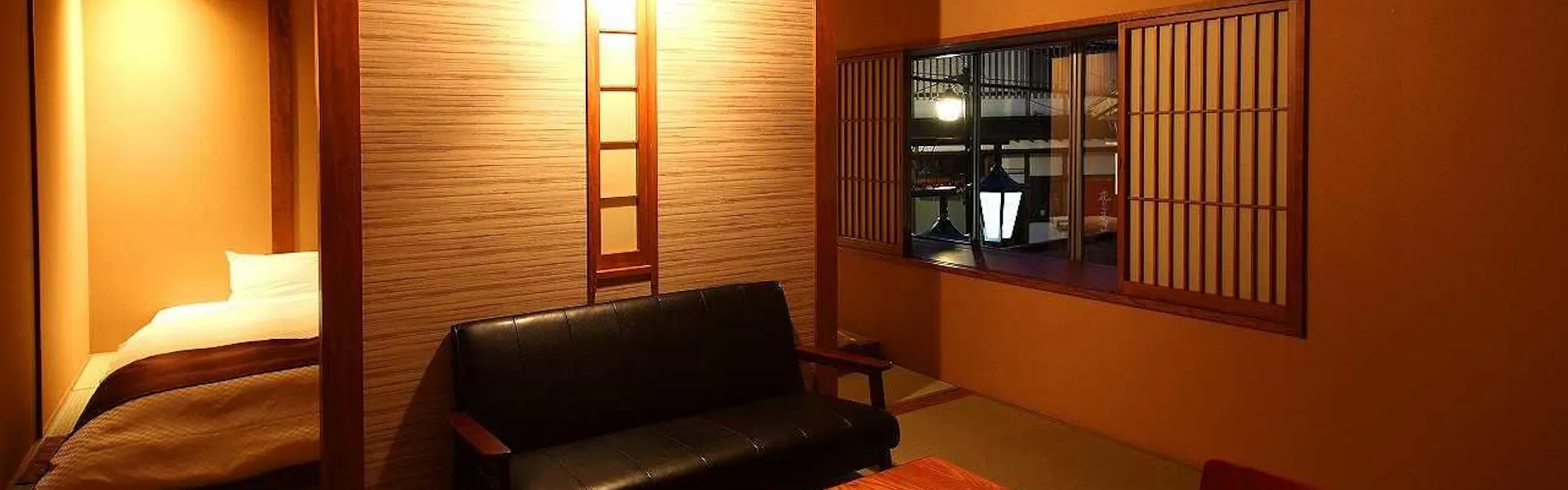 湯畑の宿 佳乃や