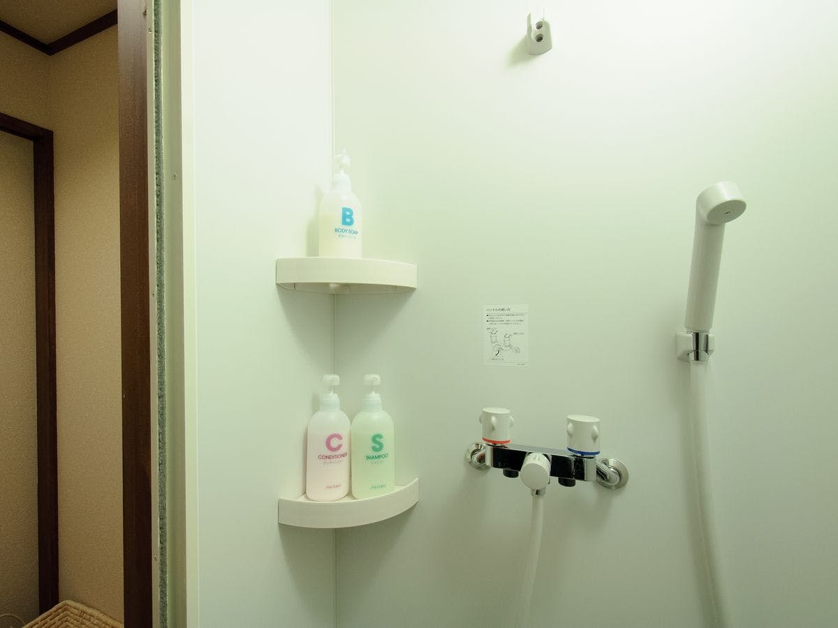 館内設備_シャワールーム