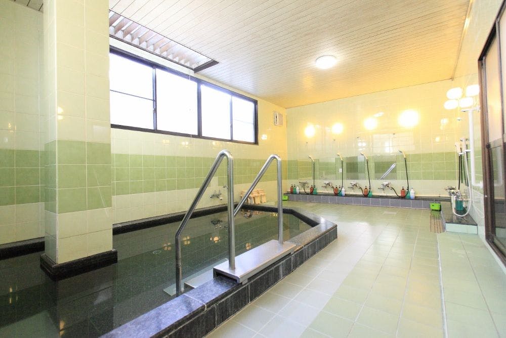 ห้องอาบน้ำชาย