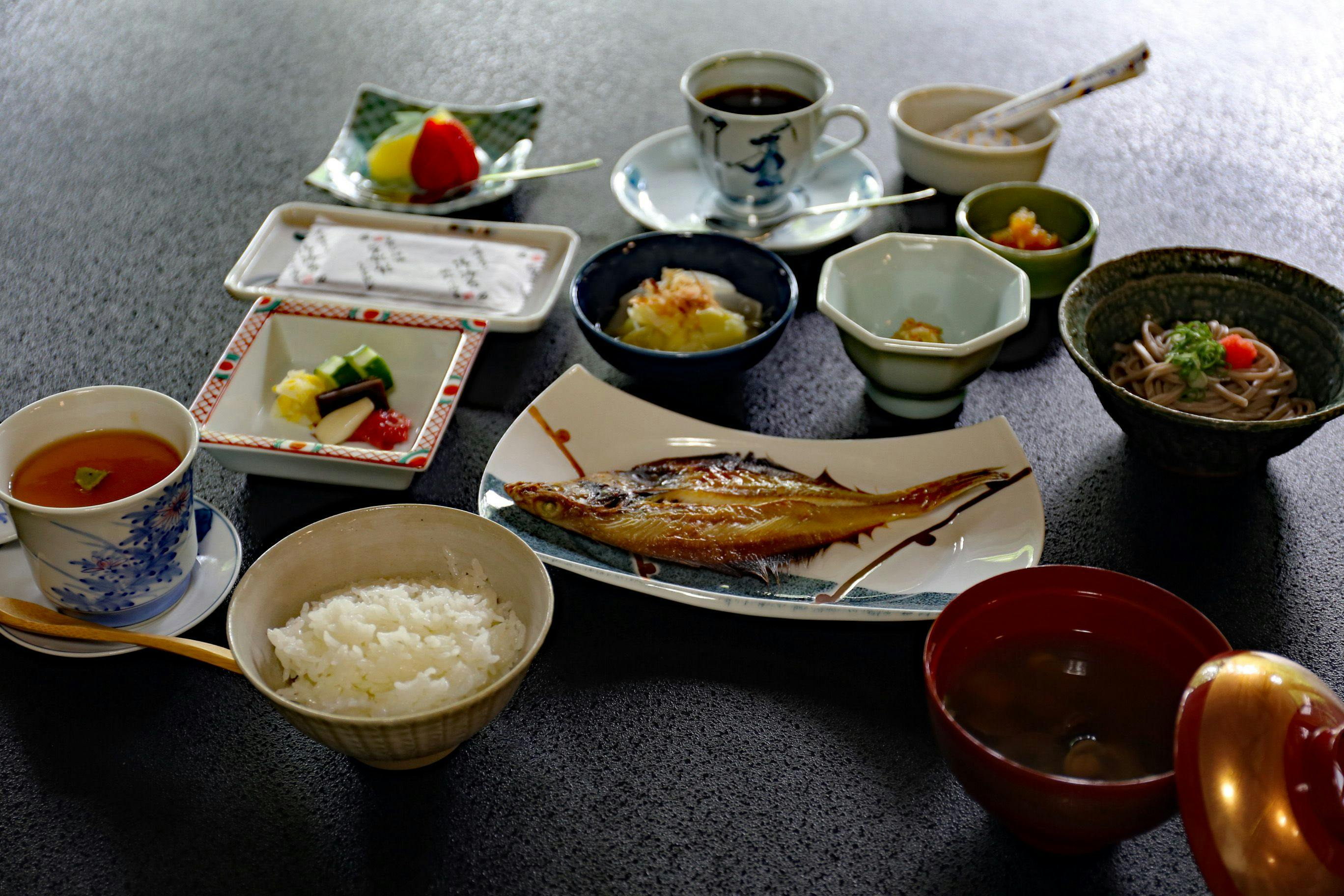 境内の宿 紅葉館
