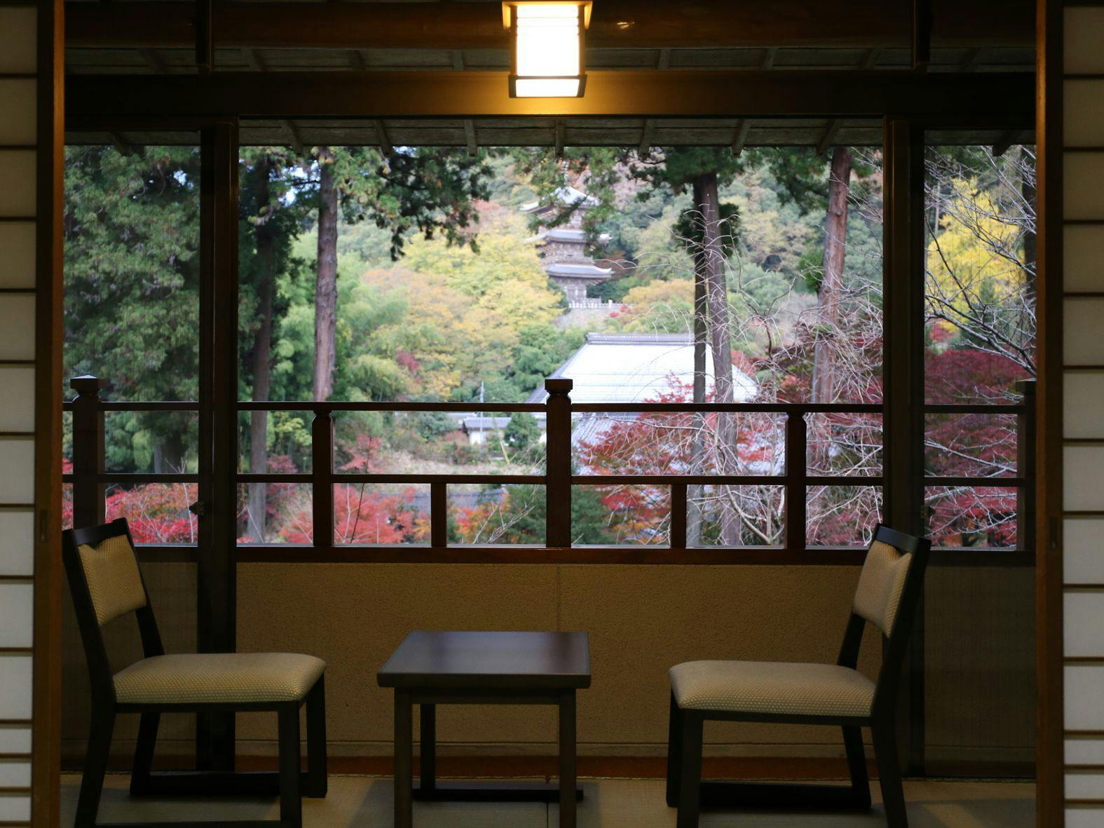 境内の宿 紅葉館