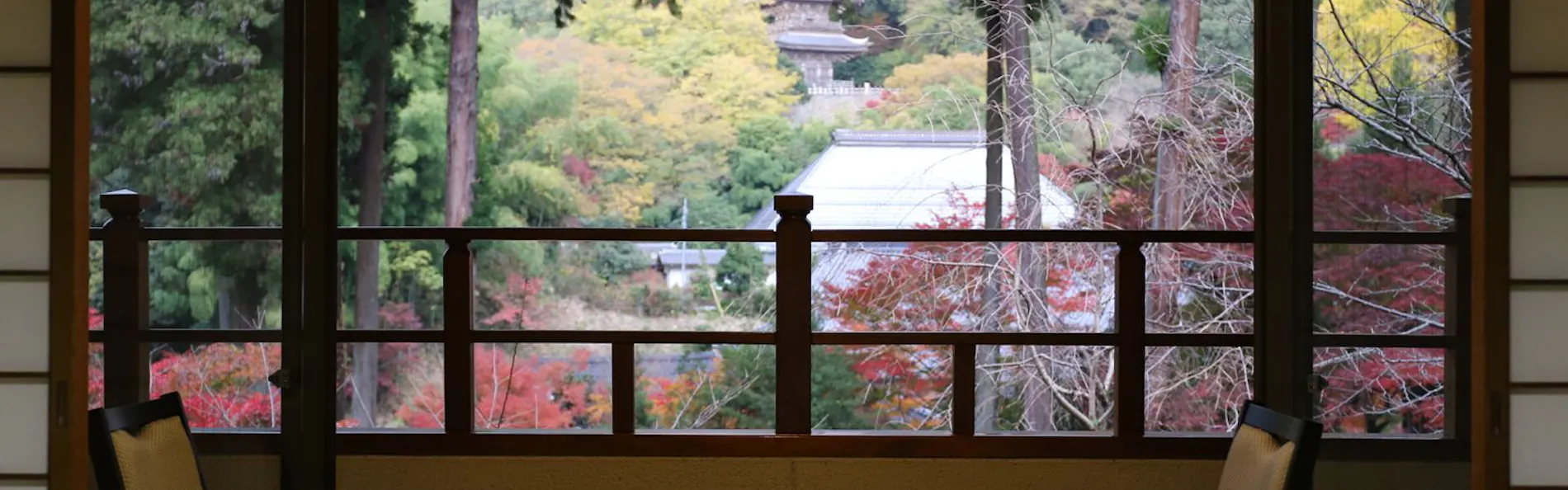 境内の宿 紅葉館