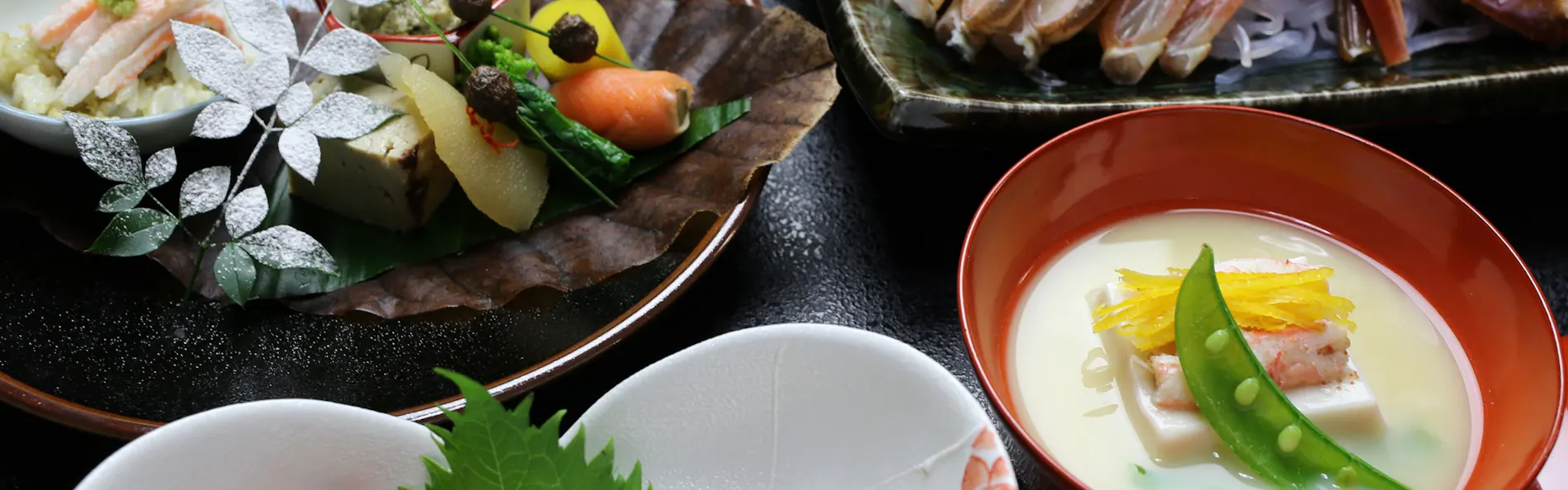境内の宿 紅葉館