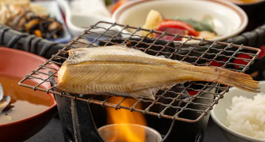 【朝食付】~早起きは三文の徳~美保神社に<朝参り>で、えびす顔