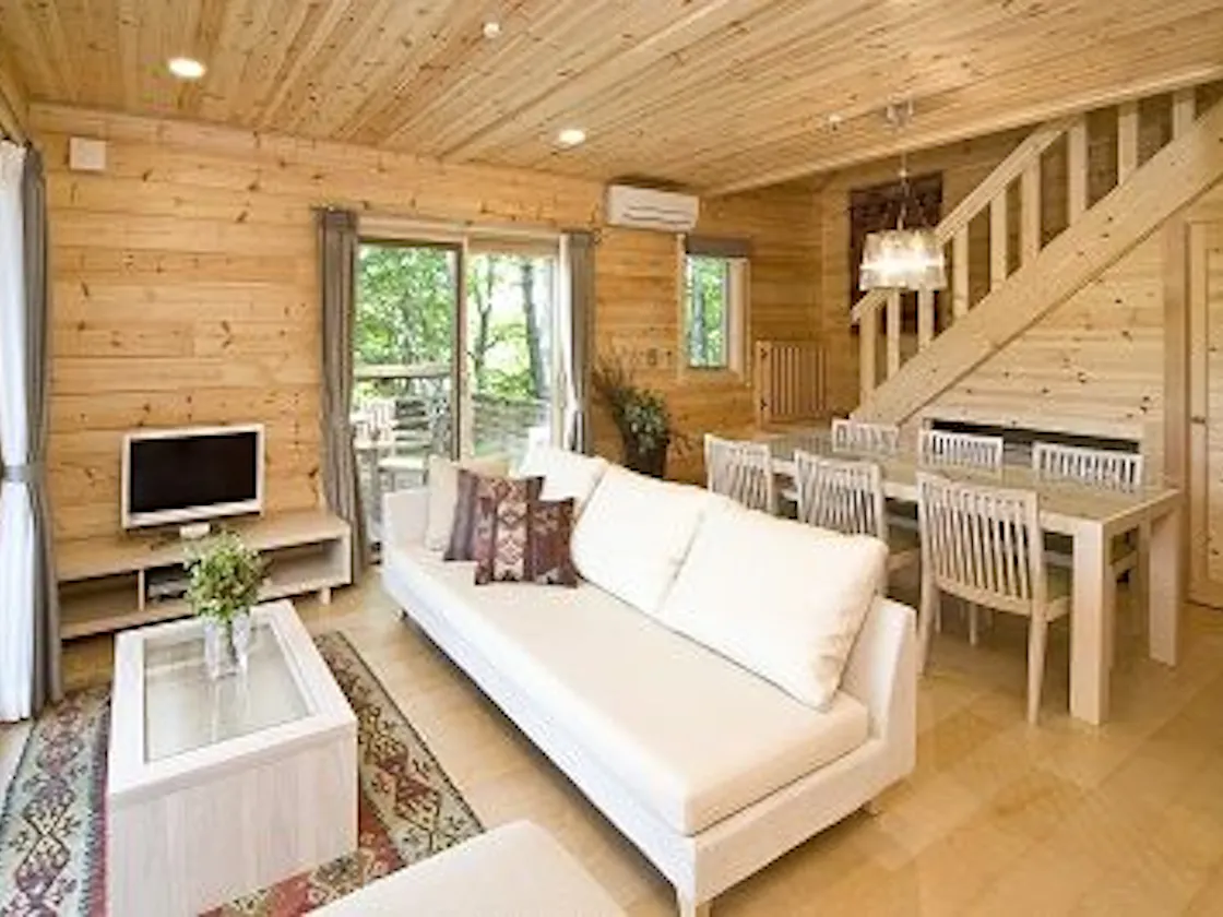 ドッグヴィラログスイートリビング