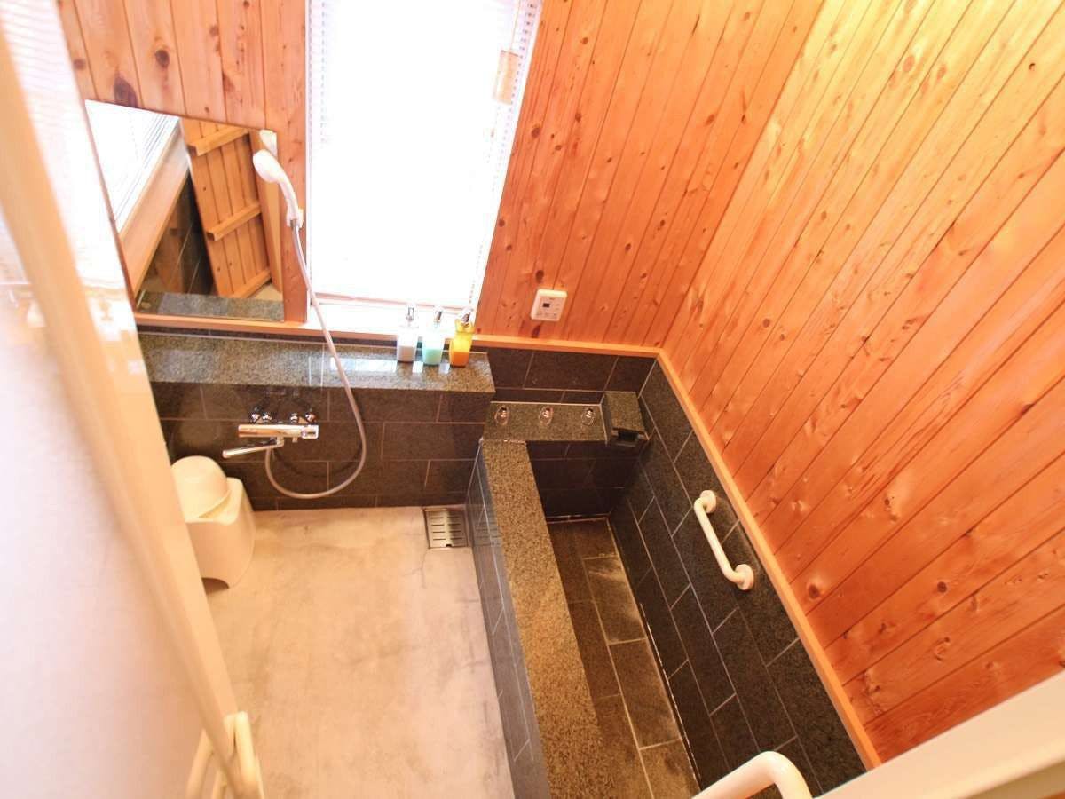 【บ้านพักตากอากาศแบบเช่าเหมาหลัง ประเภท E】