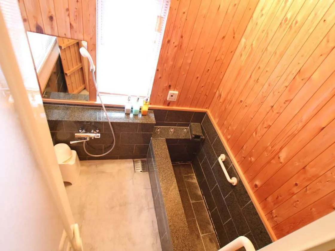 【บ้านพักตากอากาศแบบเช่าเหมาหลัง ประเภท E】